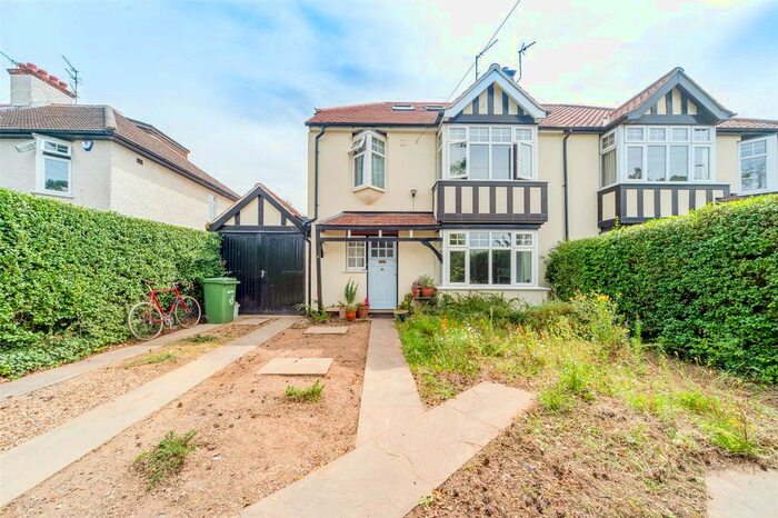 4 Bedroom Semi-Detached House To Rent In Hauxton Road, Trumpington, Cambridge, Cambridgeshire, CB2