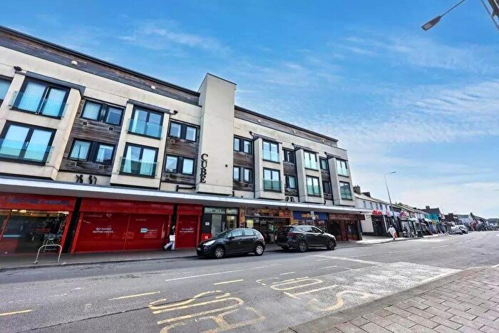 2 Bedroom Apartment For Sale In The Cube - Cowbridge Road East, Cardiff, South Glamorgan, CF11