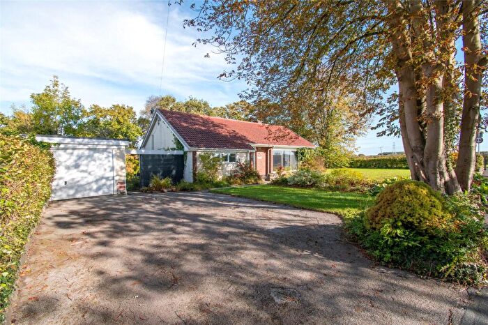 3 Bedroom Bungalow For Sale In Private Drive, Barnston, Wirral, CH61