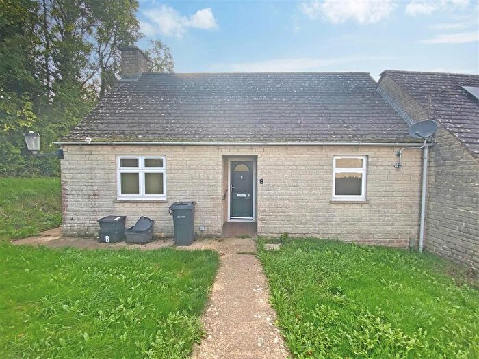 2 Bedroom Semi Detached Bungalow For Sale In Frampton Mansell, Stroud, Gloucestershire, GL6