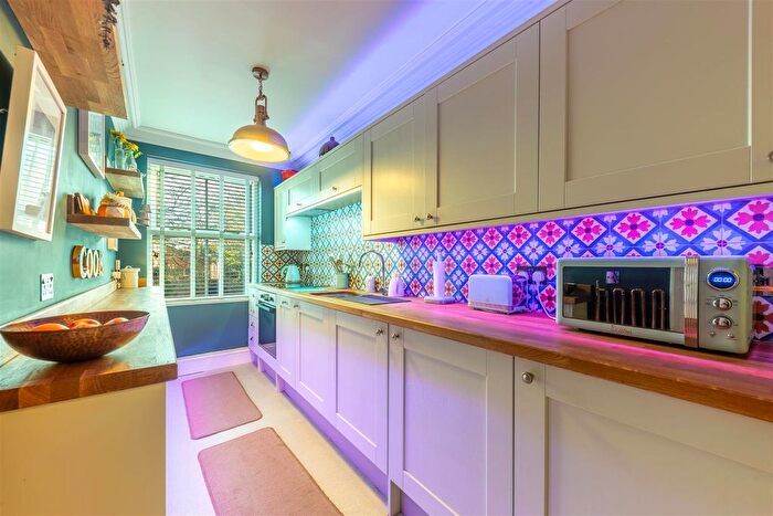 1 Bedroom Flat To Rent In Earlham Road, Norwich, NR2