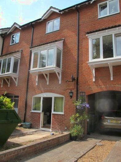 4 Bedroom Terraced House To Rent In Berkeley Close, Shirley, Southampton, SO15