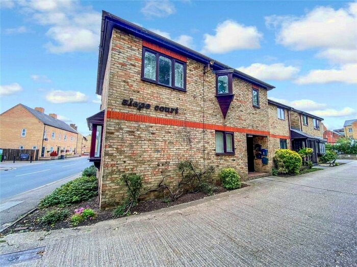 1 Bedroom Apartment To Rent In East Street, St. Ives, Cambridgeshire, PE27