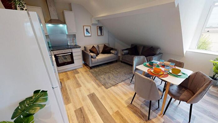 3 Bedroom House To Rent In Whiteladies Road, Bristol, BS8