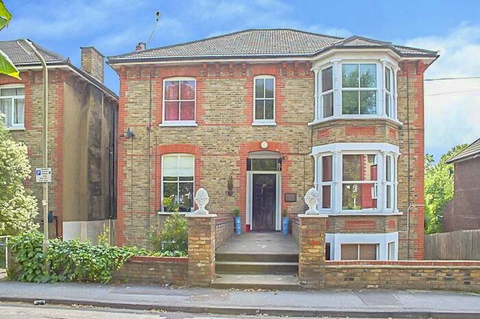 1 Bedroom Flat To Rent In Rose Valley, Brentwood, CM14