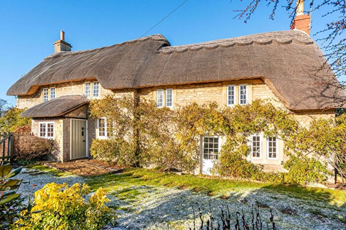 4 Bedroom Detached House For Sale In Parkers Lane, Kington Langley, SN15