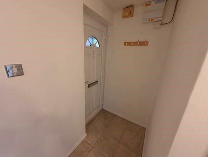 1 Bedroom Flat To Rent In Station Road, Rushden, NN10