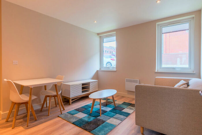 1 Bedroom Apartment To Rent In Brunswick Court, LS2