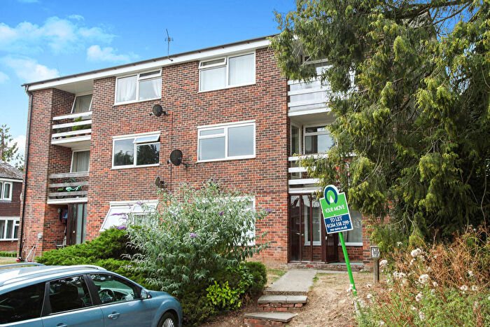 2 Bedroom Flat To Rent In The Elms, Andover, Hampshire, SP10