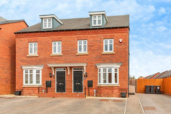 3 Bedroom Semi Detached House For Sale In Dickens Close, Moulton, Northampton, NN3
