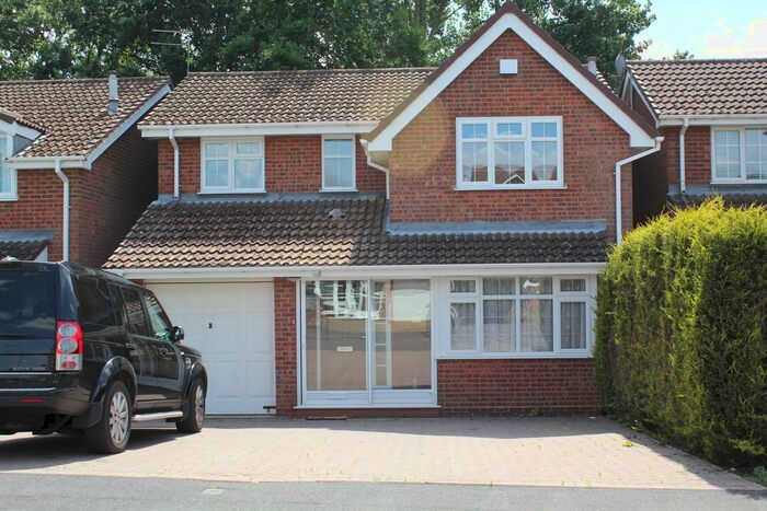 4 Bedroom Detached House To Rent In Ullswater Road, Willenhall, WV12