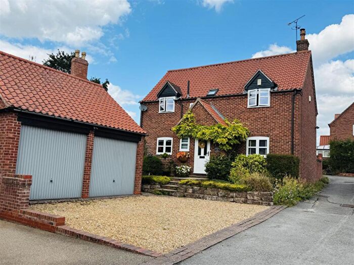 4 Bedroom Detached House For Sale In Paddock Farm Cottages, Epperstone, Nottingham, NG14