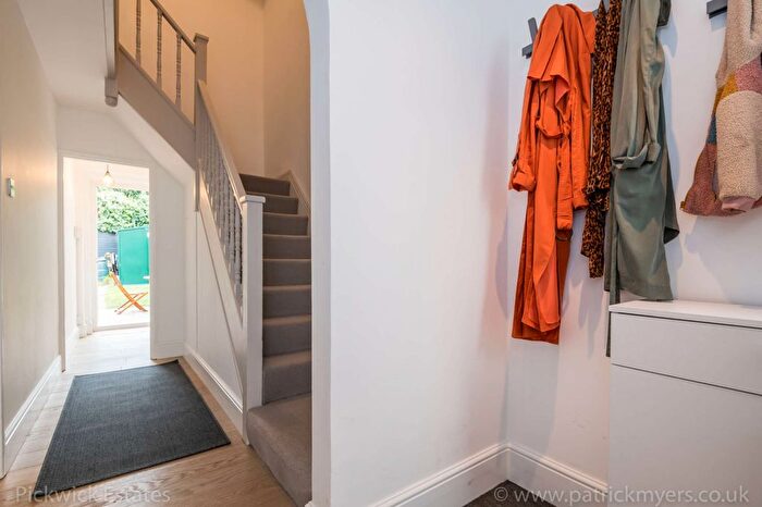 3 Bedroom Terraced House To Rent In Foxborough Gardens, London, SE4