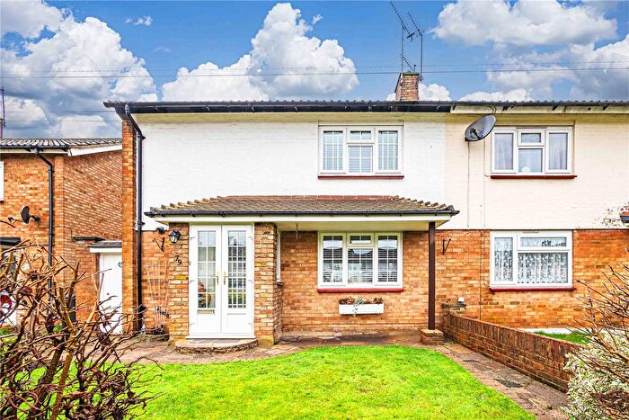 3 Bedroom End Terrace House For Sale In Fairfolds, Watford, Hertfordshire, WD25