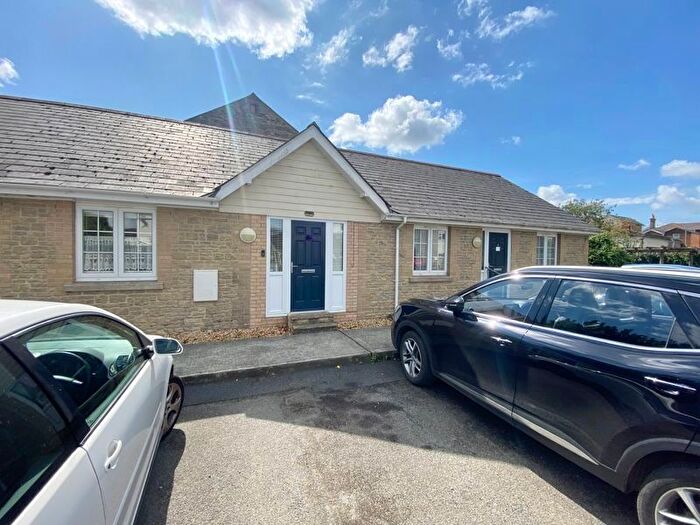 1 Bedroom Bungalow To Rent In Green Street, Ryde, PO33