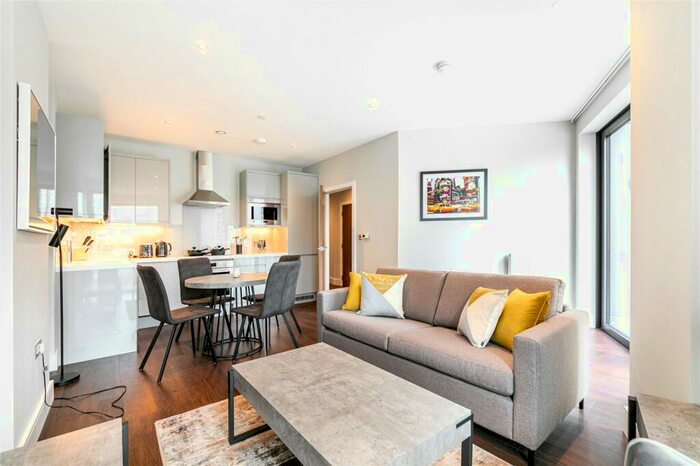1 Bedroom Apartment To Rent In Handlebury House, Leamouth Road, Orchard Wharf, London, E14