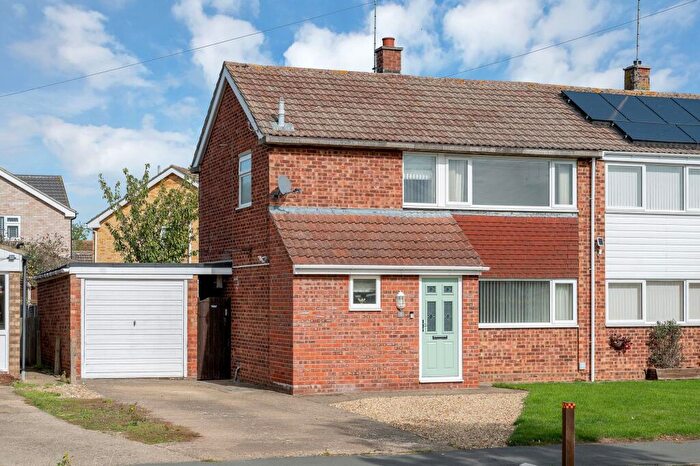 3 Bedroom Semi-Detached House For Sale In Mercia Gardens, Bourne, PE10