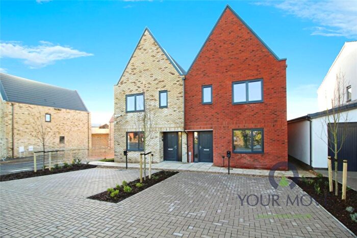 3 Bedroom Semi Detached House For Sale In Northwood End Road, Haynes, Bedford, Bedfordshire, MK45