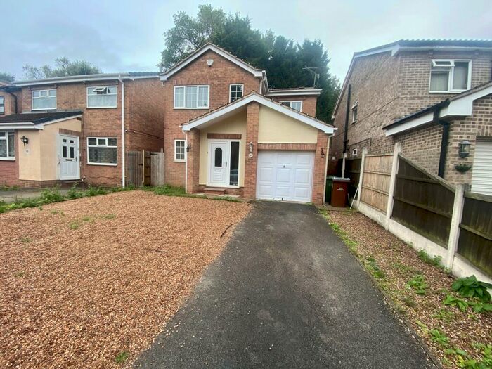4 Bedroom House To Rent In Camelot Avenue, Sherwood, NG5