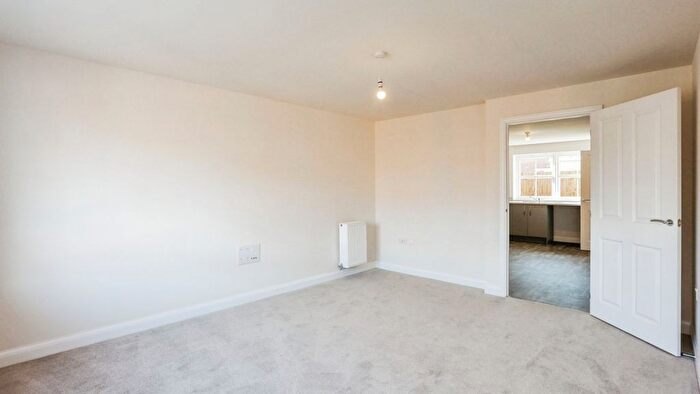 3 Bedroom Semi Detached House For Sale In Pastures Plsce, Corby Glen, Lincolnshire, Corby Glen, NG33