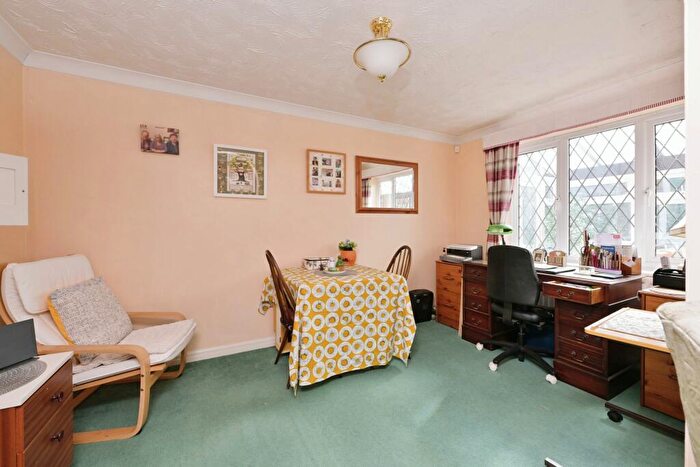 2 Bedroom Semi-Detached House For Sale In Windingbrook Lane, Northampton, Northamptonshire, NN4