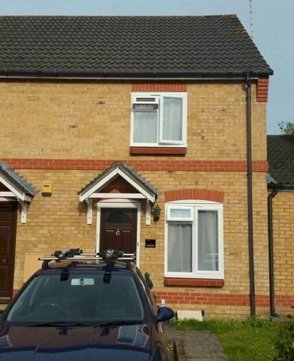 2 Bedroom Semi-Detached House To Rent In Fernihough Close, Weybridge, KT13