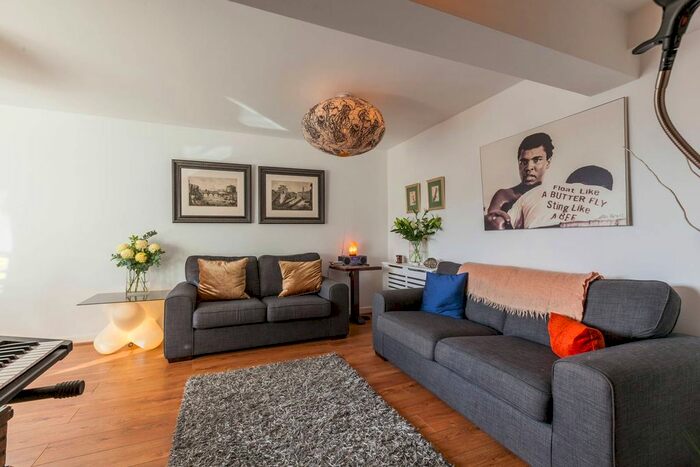 1 Bedroom Flat To Rent In New Park Road, Brixton, London, SW2