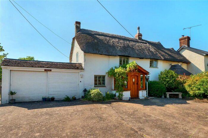 2 Bedroom End Of Terrace House For Sale In Colestocks, Honiton, Devon, EX14