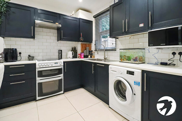 3 Bedroom Terraced House For Sale In Friday Road, Erith, DA8