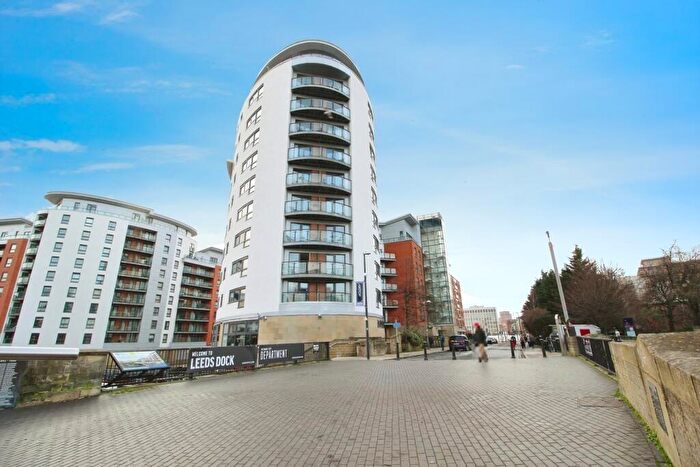 1 Bedroom Apartment For Sale In Armouries Way, Leeds, LS10