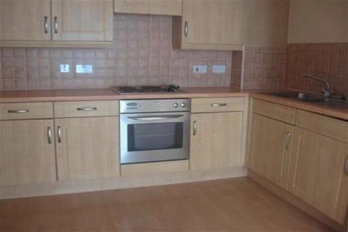 2 Bedroom Flat To Rent In The Spinnakers, Liverpool, L19