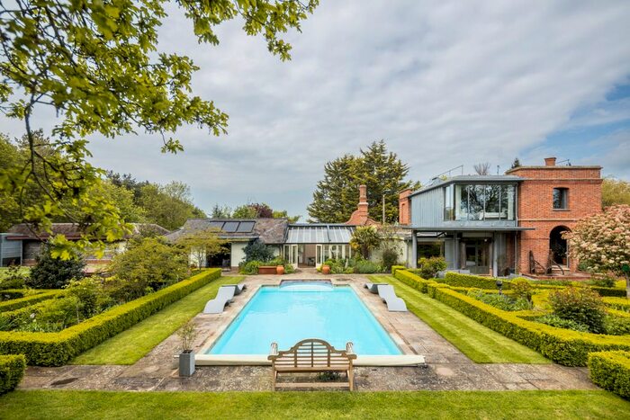 7 Bedroom Detached House For Sale In Woodmans Lane, Duddenhoe End, Essex, CB11