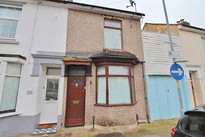 2 Bedroom End Terrace House For Sale In Knox Road, Stamshaw, PO2