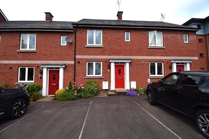3 Bedroom Town House To Rent In Leighton Way, Belper, DE56
