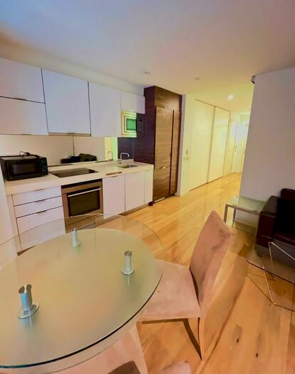 Studio To Rent In Ontario Tower, Fairmount Avenue, Blackwall, Canary Wharf, London, E14