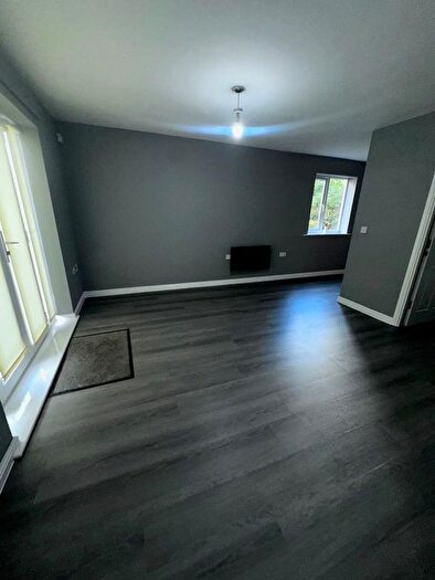 2 Bedroom Flat To Rent In Stanley Road, Worsley, Manchester, M28