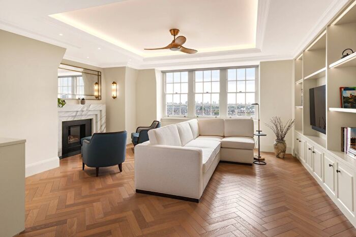 2 Bedroom Flat For Sale In Campden Hill Gate, Duchess Of Bedfords Walk, London, W8