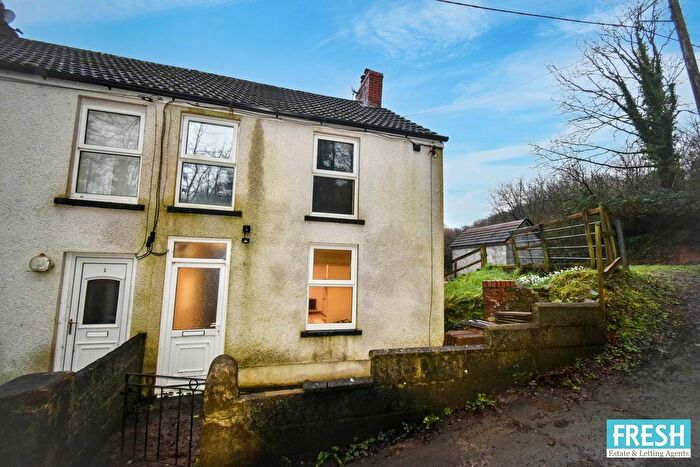 3 Bedroom Semi Detached House For Sale In Maes Y Glenyn, Penclawdd, Swansea, SA4