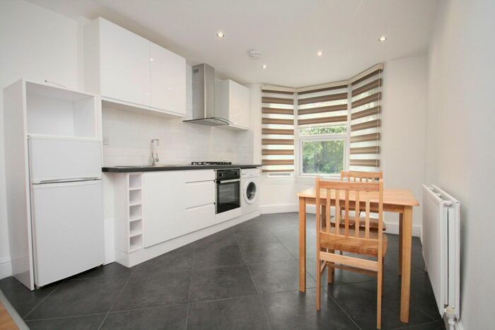 4 Bedroom Flat To Rent In Wightman Road, Harringay, N8
