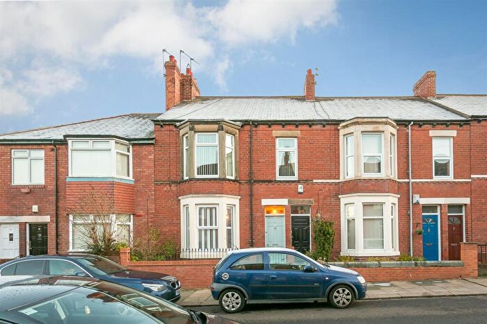 2 Bedroom Flat To Rent In Delaval Terrace, Gosforth, Newcastle Upon Tyne, NE3