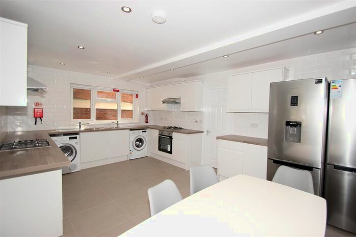 8 Bedroom Property To Rent In Tawney Street, Cowley, Oxford, OX4