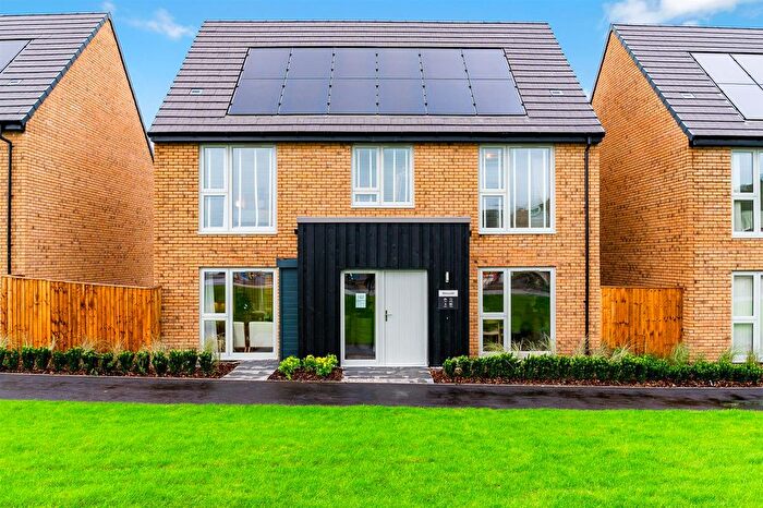 4 Bedroom Detached House For Sale In Bond Close, Horwich, Bolton, BL6