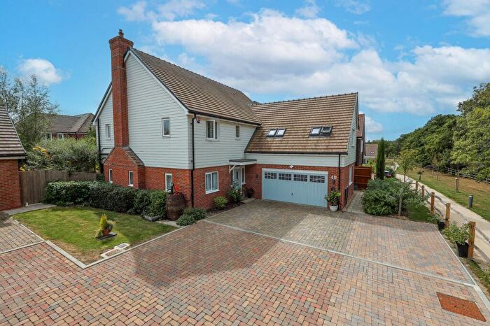 5 Bedroom Detached House For Sale In Stroudley Drive, Burgess Hill, RH15