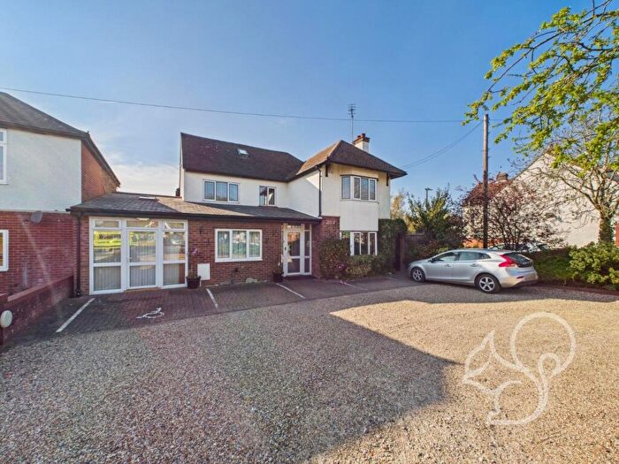 5 Bedroom Detached House For Sale In Ipswich Road, Colchester, CO4