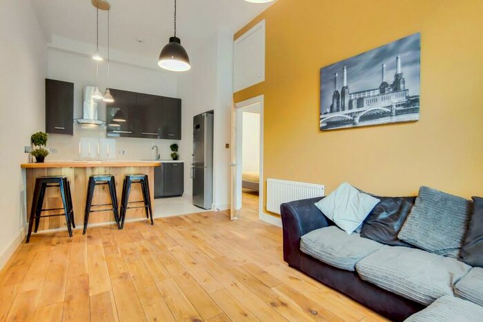 2 Bedroom Apartment To Rent In Gwynne Road, Battersea, SW11