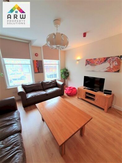 7 Bedroom Terraced House To Rent In Seymour Terrace, Seymour Street, Liverpool, Merseyside, L3