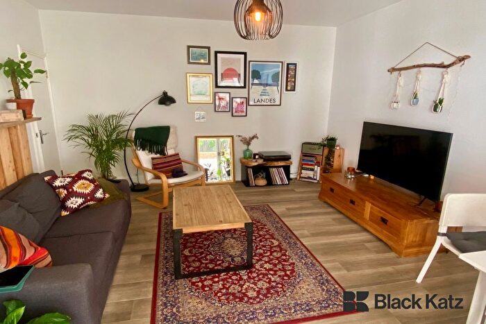 2 Bedroom Maisonette To Rent In Garland House Deptford High Street, Deptford, SE8