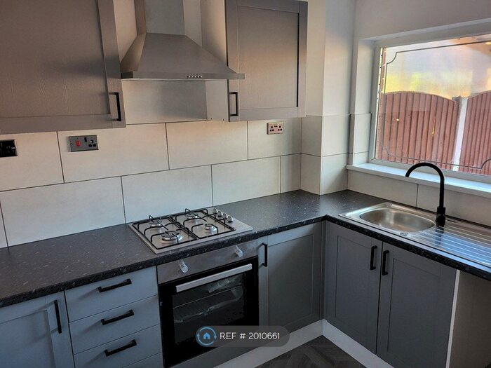 3 Bedroom Semi-Detached House To Rent In Sheffield Close, Great Sankey, Warrington, WA5