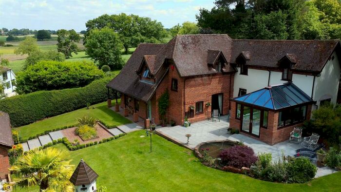 4 Bedroom Country House For Sale In Berkswell Road, Meriden, Warwickshire, CV7