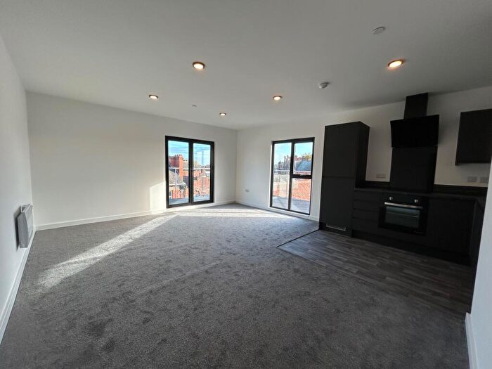 2 Bedroom Apartment To Rent In Burlington Square, Chesterfield, S40